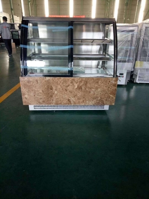 Curved Front Face Refrigerated Display Cabinet Air Cooled Cake Fresh Keeping